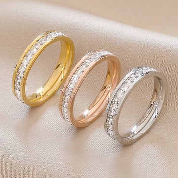 Unisex 4Mm Luxury Stainless Steel Men Women Statement Cubic Zircon Rings Gold Silver Color US Size 3 4 5 6 7 8 9 10 11 12