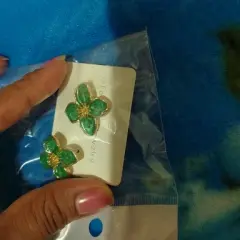 Customer photo of Green Flower Earrings — Vintage Charm & Drip Glaze Finish