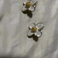 Customer photo of Green Flower Earrings — Vintage Charm & Drip Glaze Finish