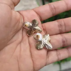 Customer photo of Green Flower Earrings — Vintage Charm & Drip Glaze Finish
