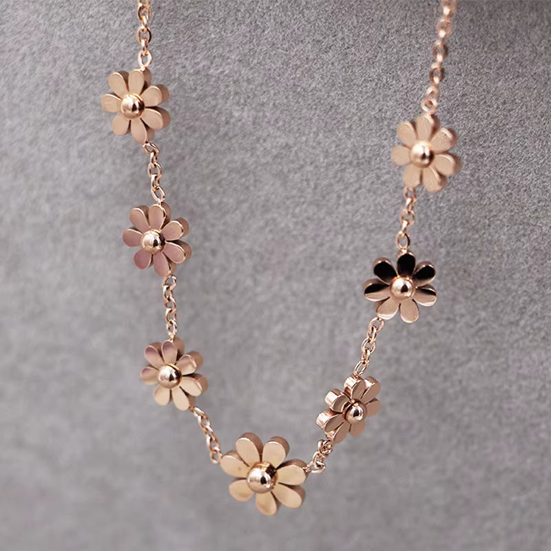 New Titanium Steel Brand Jewelry 7 Daisy Anklets for Women Rose Gold Color Fashion Prevent Allergy Summer Jewelry