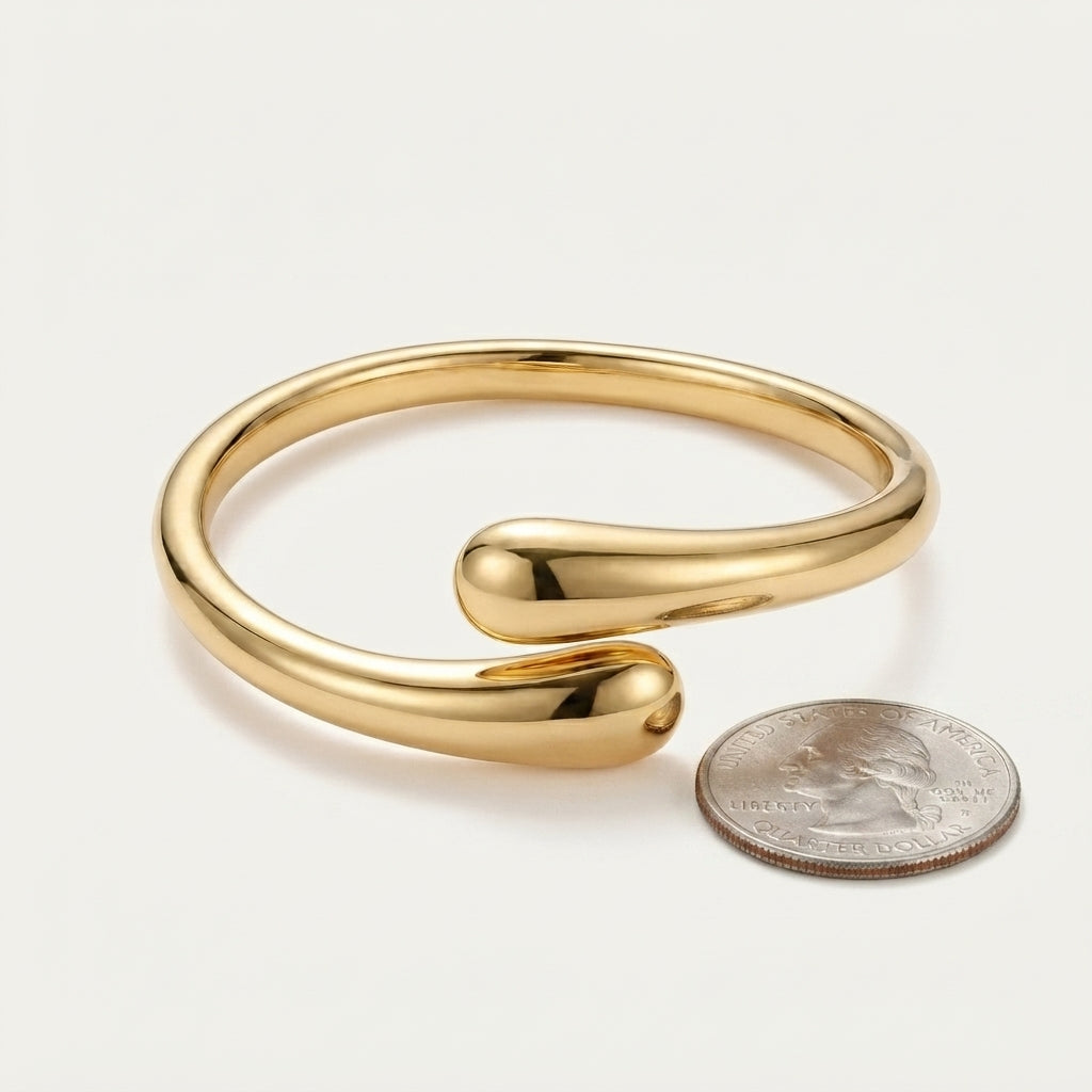 Metal Cuff Bracelet – Bold Geometric Style & Adjustable Bangle