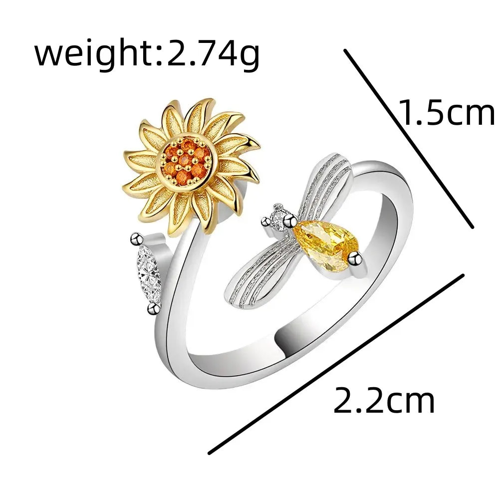 Versatile Rotatable Flower Ring – Adjustable Gold Jewelry