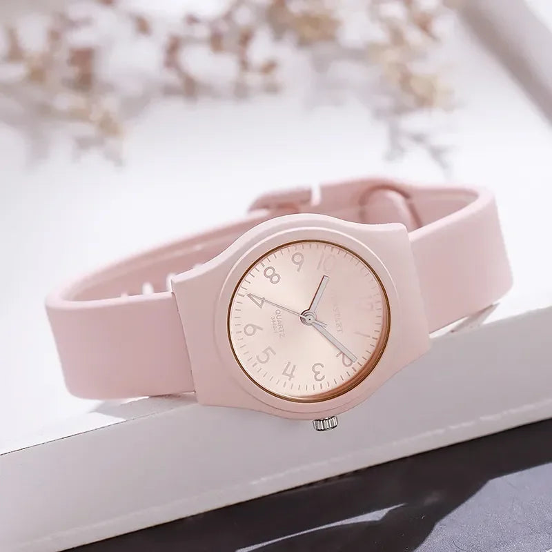 Silicone Strap Quartz Watch for Women