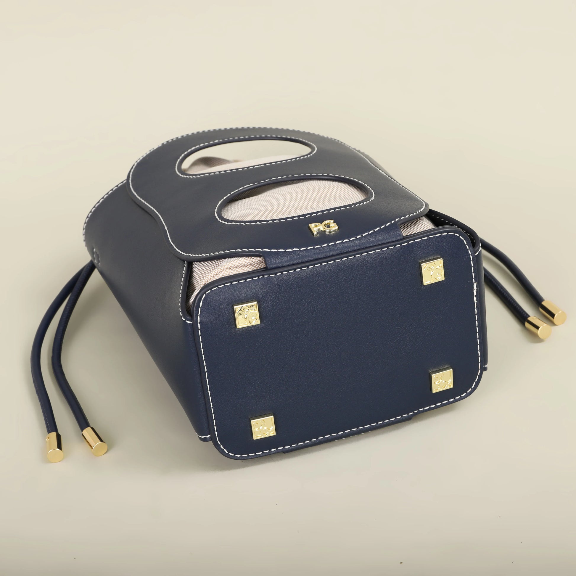 Women's Crossbody Bag Luxury Designer Hollow Beach Bag