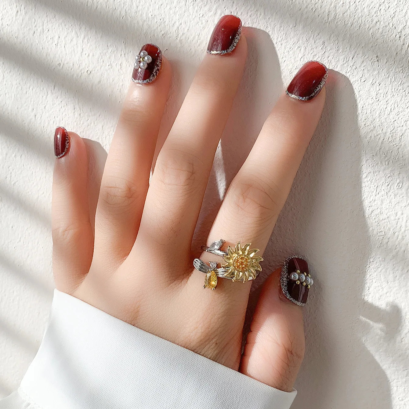 Versatile Rotatable Flower Ring – Adjustable Gold Jewelry