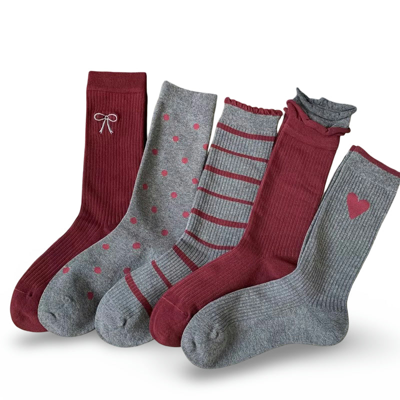 Ruffle Ankle Socks – Chic Cotton Blend with Retro Frill
