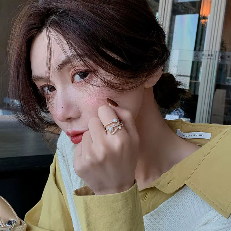 Luxurious and Exquisite Three-Layer Pearl Gold Color Adjustable Ring for Woman Jewelry Korean Fashion Girls Unusual Accessories