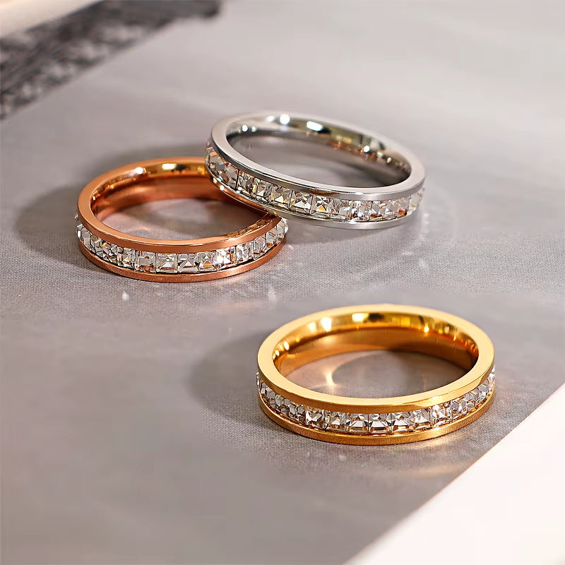 Unisex 4Mm Luxury Stainless Steel Men Women Statement Cubic Zircon Rings Gold Silver Color US Size 3 4 5 6 7 8 9 10 11 12
