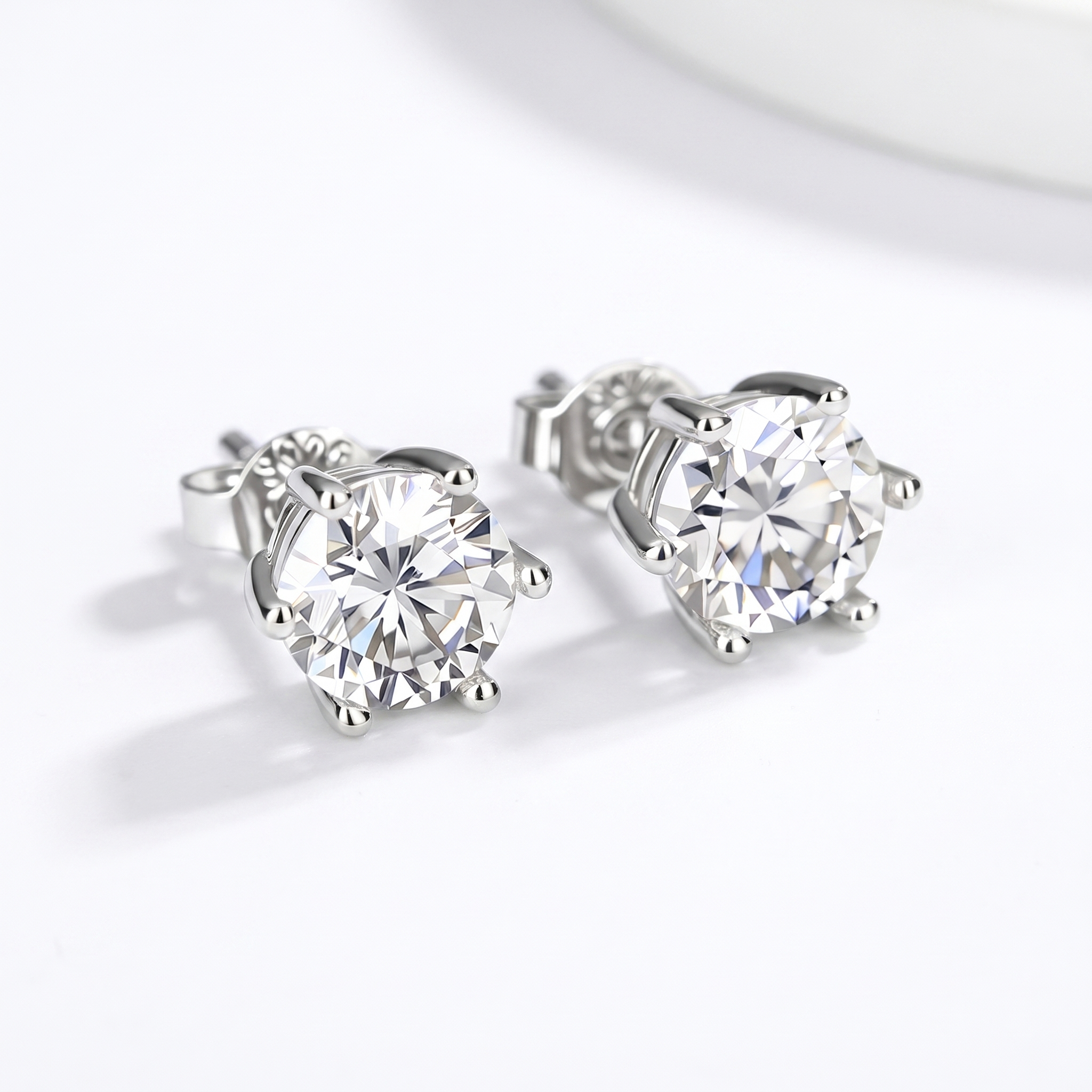 Moissanite Stud Earrings in 925 Sterling Silver – Brilliant Sparkle