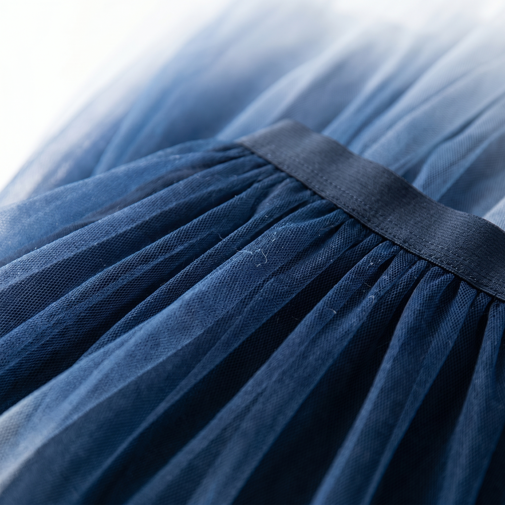 High-Waist Pleated Tulle Midi Skirt – A-Line Mesh Elegance