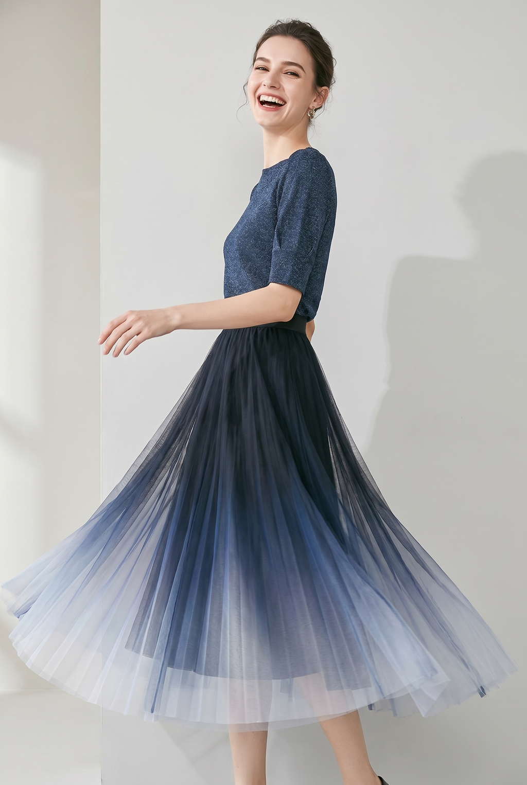 High-Waist Pleated Tulle Midi Skirt – A-Line Mesh Elegance
