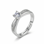 925 Sterling Silver Ring – Elegant Cross Design with Zirconia