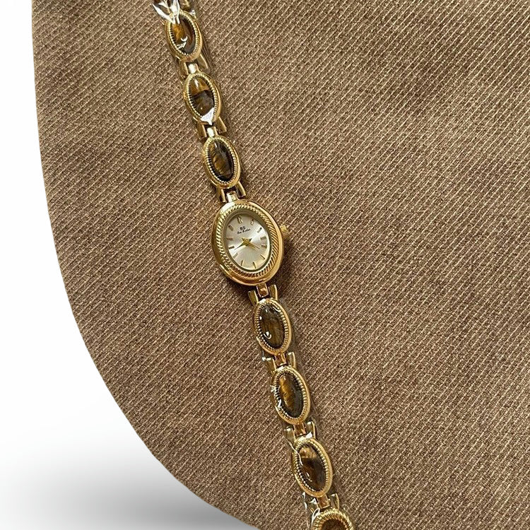 Green Jade Oval Bracelet Watch Elegant Quartz Alloy (Women)